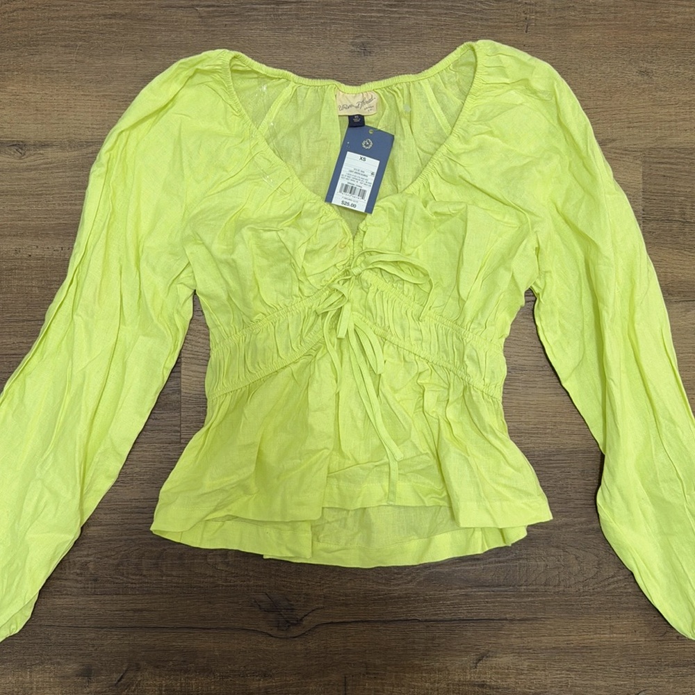 NWT Target Universal Thread Linen Blend Top